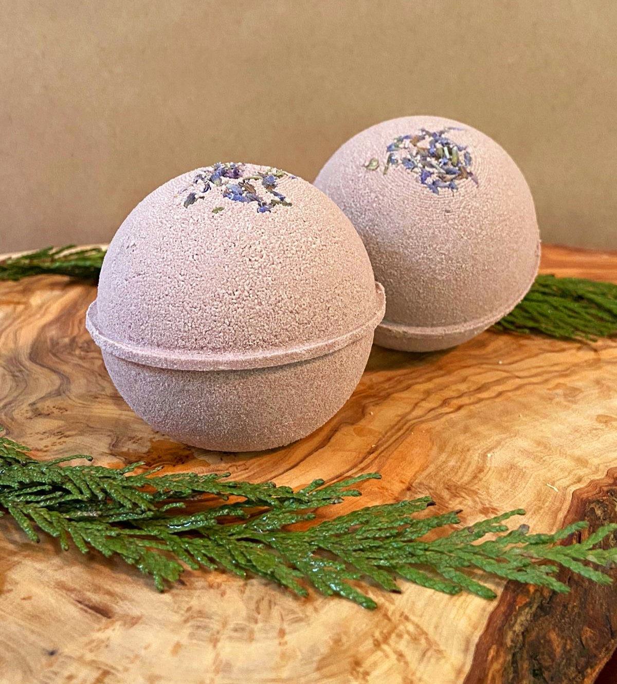 Lemon Lavender Bath Bomb