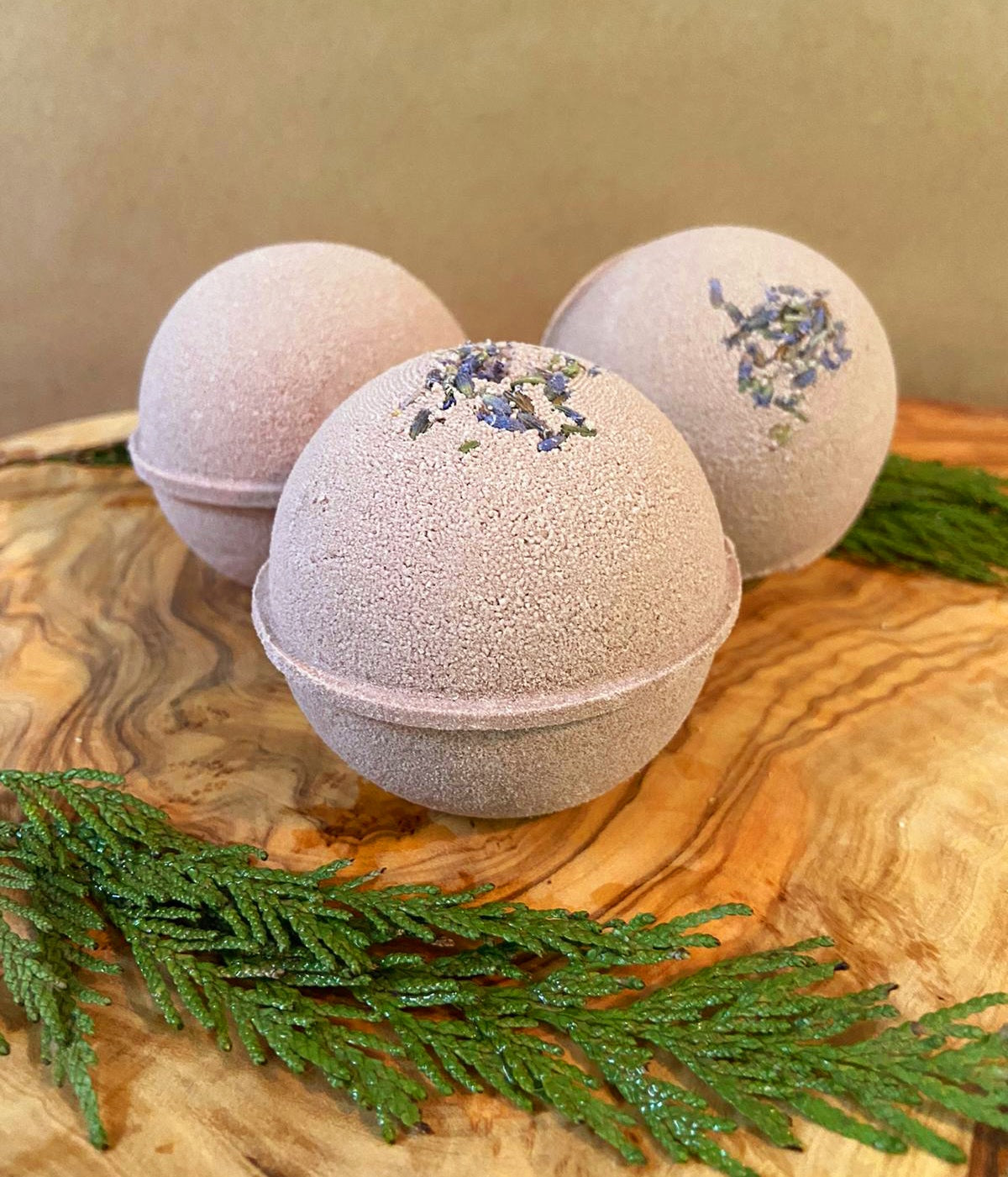 Lemon Lavender Bath Bomb